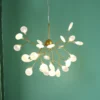 kf-S20e881f4e6314f3c9d07e0e8067b4a1aA-Modern-Firefly-Pendant-Chandelier-L-mpada-do-teto-G4-Luzes-LED-Ilumina-o-Acr-lica-Da Lustre Galho de árvore Com Pétalas De Acrílico
