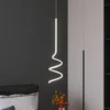 kf-S33aaee7ed5014e9891accee5d0e409d1q-Nordic-led-pingente-de-luz-ilumina-o-interior-casa-pendurado-l-mpada-decora-o-para-o Pendente Moderno Espiral Alumínio e LUZ LED