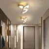 kf-S7c59a8d3a6db4540ae4961e5894ba38dm-Interior-minimalista-LED-luzes-de-teto-lumin-ria-sala-de-estar-Lustres-lustre-quarto-casa-varanda Luminária Sobrepor Alumínio Vazado Branco ou Preto