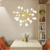 kf-S852453020c494b2b875d45d3d8c0b54dR-Modern-Firefly-Pendant-Chandelier-L-mpada-do-teto-G4-Luzes-LED-Ilumina-o-Acr-lica-Da Lustre Galho de árvore Com Pétalas De Acrílico