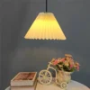 kf-Sb0cf602ccae347378171e20283f032e3A-Nordic-Origami-Plissado-Luzes-Pingente-L-mpada-Do-Teto-Abajur-Suspenso-Lustre-De-Ilumina-o-Decora Pendente Origami Plissado