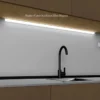 kf-Sb0d54b63ef6845bbb095b94e2ea9c70b2-Perfil-de-alum-nio-LED-Rigid-Strip-Lights-V-Forma-Canal-Gabinete-Arm-rio-Bar-DC Perfil De Alumínio Linear LED 90°