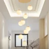 Lustre Grande Bolas De Acrílico Branco Para Escadas