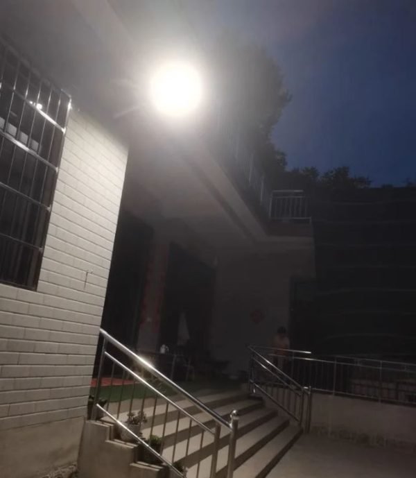 3 Poste Iluminação Pública Energia Solar 6000000 Lúmens Ultra brilhante Miresa