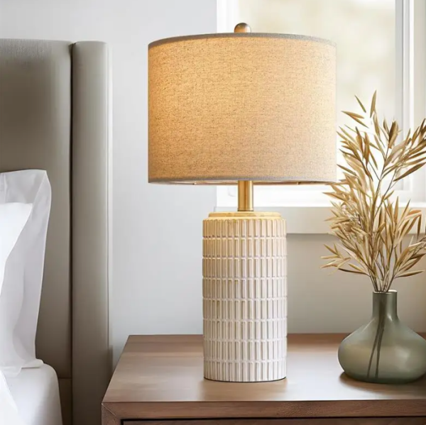 Abajur Contemporâneo e Cúpula Redonda Branca