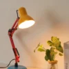 Luminária de Mesa Articulada Pra Home Office e Escritórios