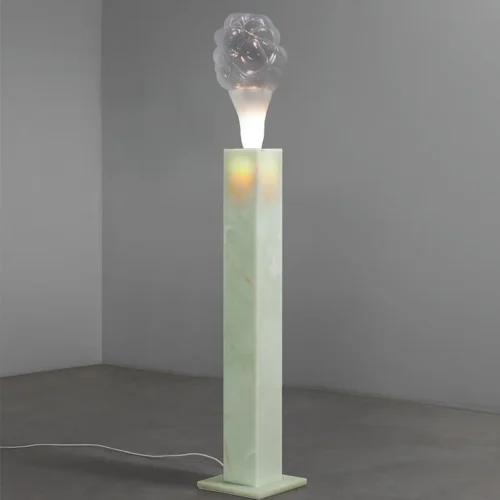 Luminária de Chão Modelo Pé Bolha