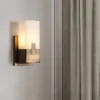 Arandela Design Americano Bronze e Padrão Mármore Natural