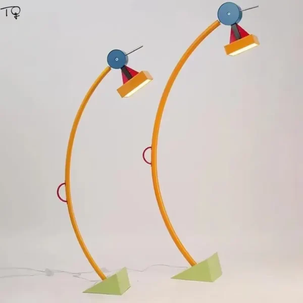 Luminária de Chão De Ferro  Ettore Sottsass - Copas das Árvores - Réplica China