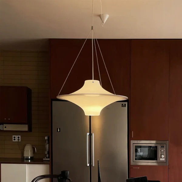 kf-Sc1f5606474a54760889696acbab9ca14Q Lustre Escultural Branco Leitoso Forma De Disco Voador Para Mesa de Jantar e Quartos