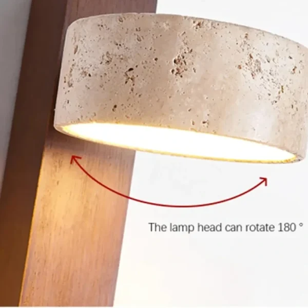 Arandela Wabi-Sabi em Travertino e Madeira com Luz LED Giratória - detalhe da cúpula giratória 180° Arandela Wabi-Sabi em Travertino e Madeira com Luz LED Giratória - detalhe da cúpula giratória 180°